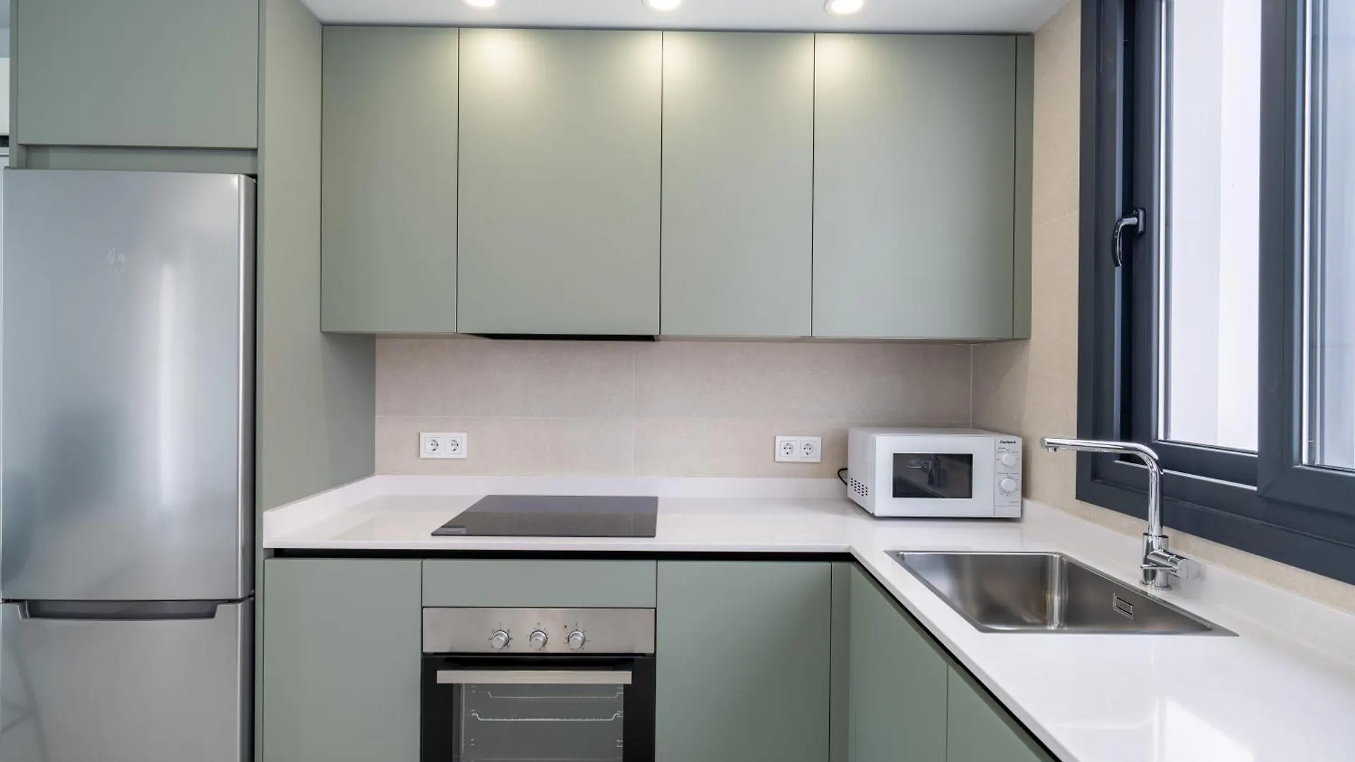 Moott Homes Suites Arco De Braulio Duplex 8 Almería Daire