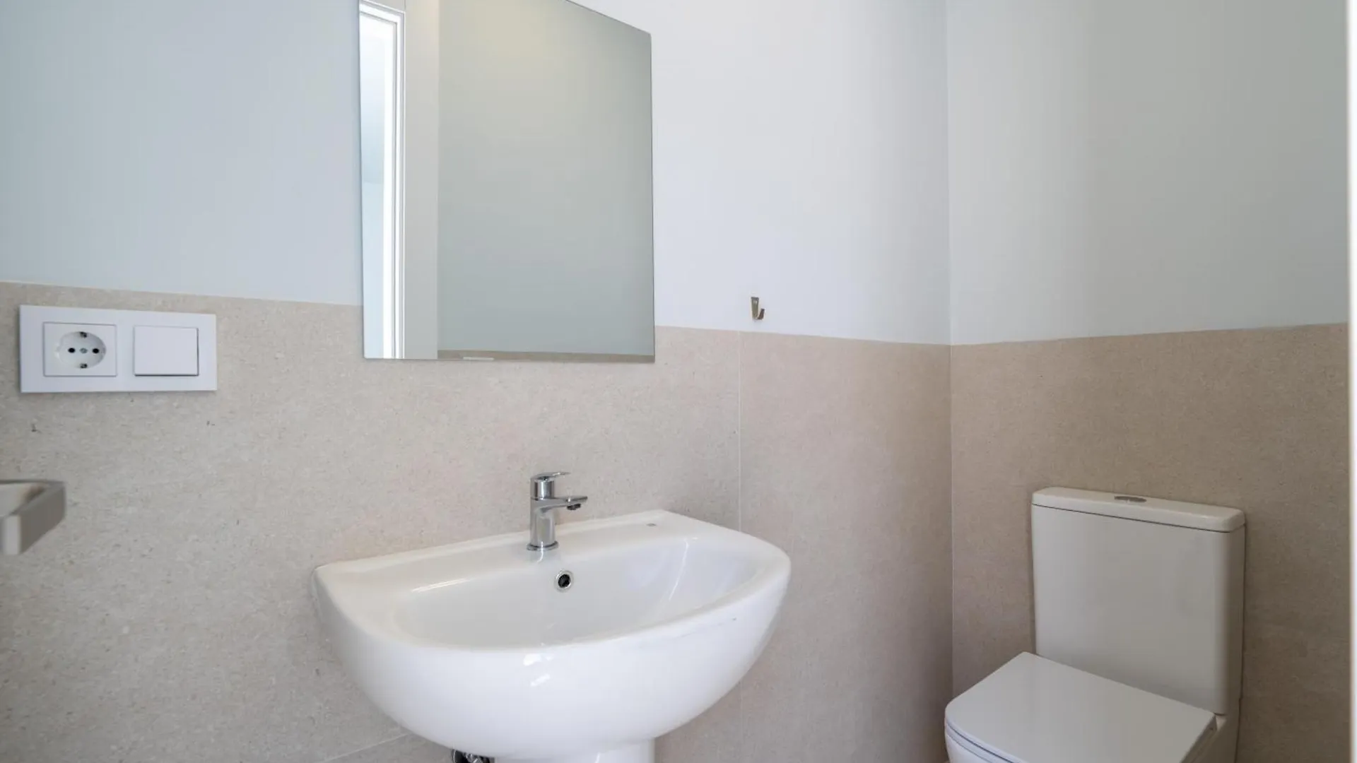 Moott Homes Suites Arco De Braulio Duplex 8 Almería Daire