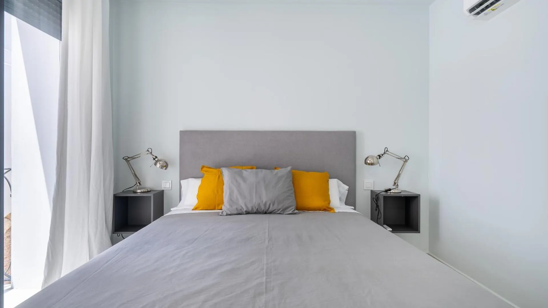 Moott Homes Suites Arco De Braulio Duplex 8 Αλμερία 0*,