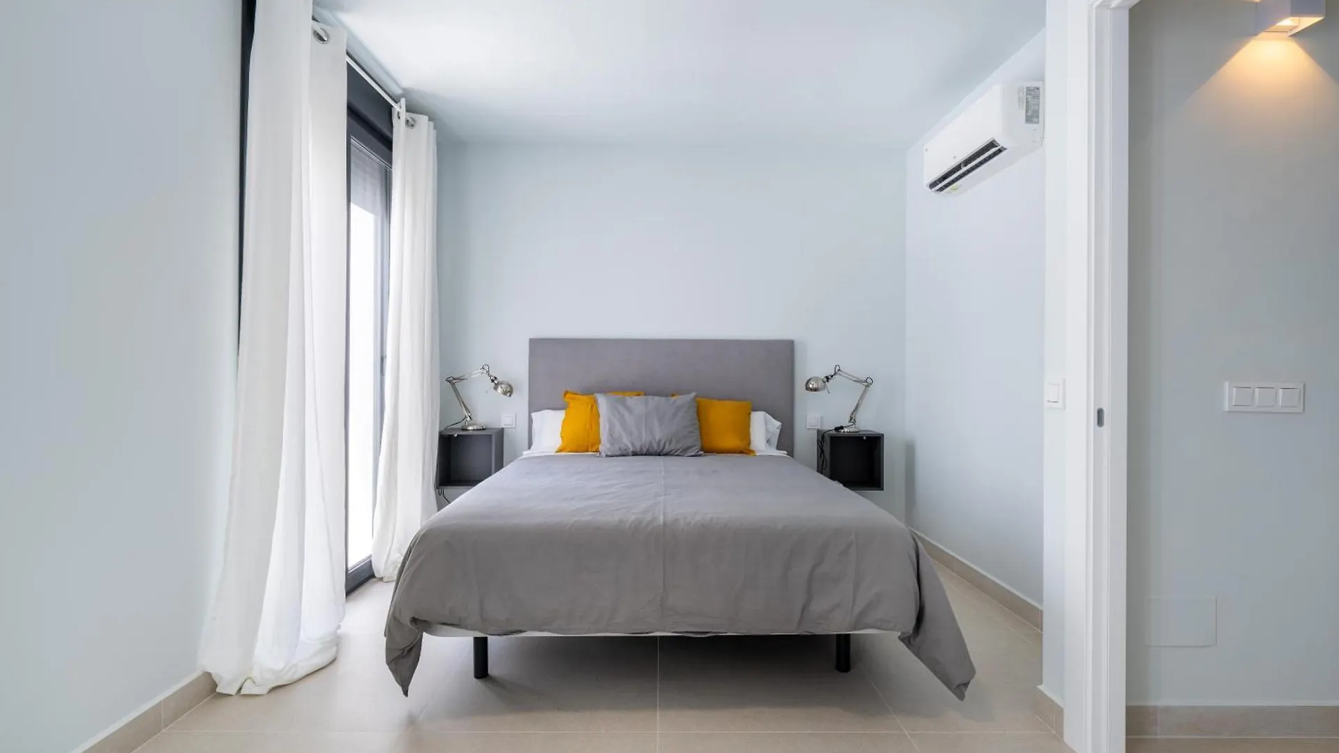 Moott Homes Suites Arco De Braulio Duplex 8 Αλμερία 0*,